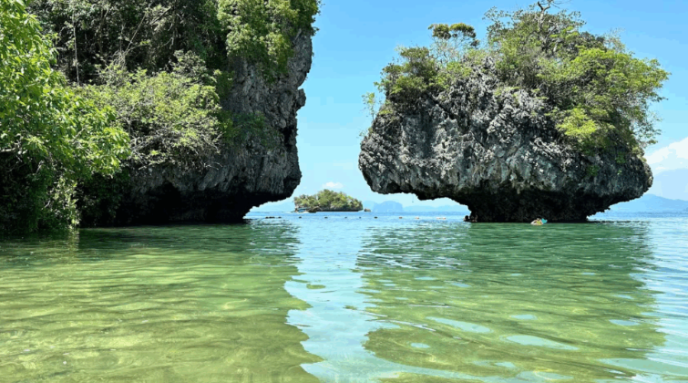 パクビア島（Koh Pak Bia）静かな入り江に広がる白砂ビーチです