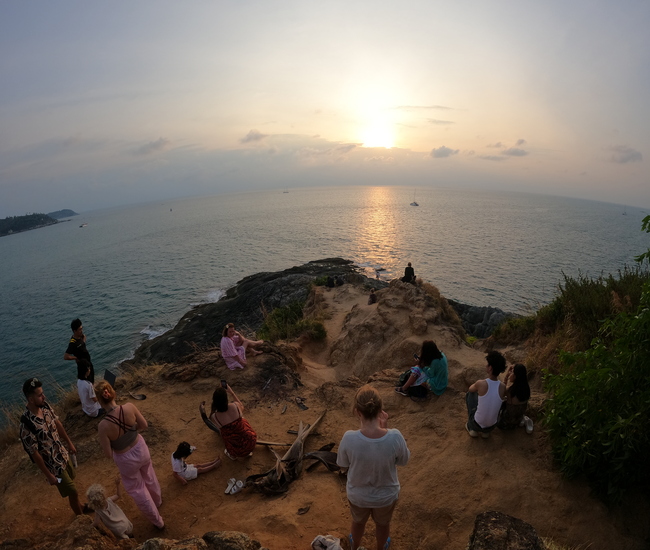 プロンテップ岬の美しい夕日