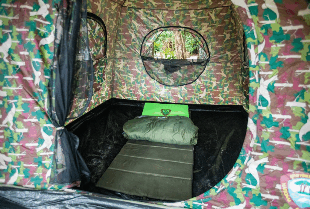 スリン諸島・キャンプサイトの寝室の画像です