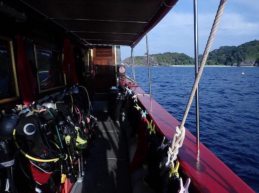 The Junk（ザ・ジャンク号）・ダイブデッキ