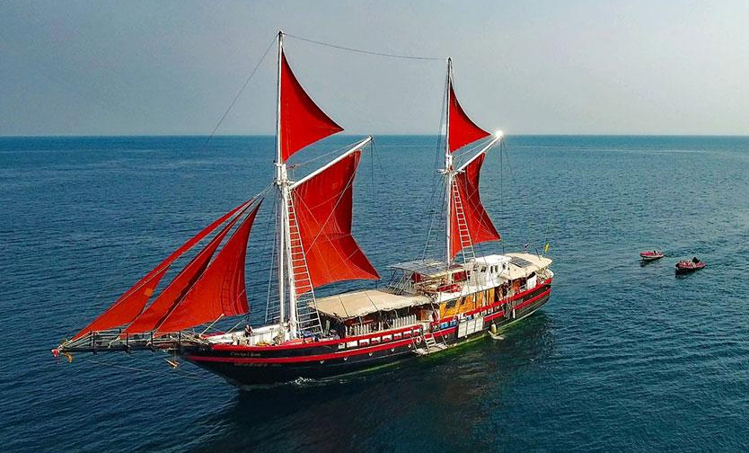 The Phinisi（フィニシ号）・外観