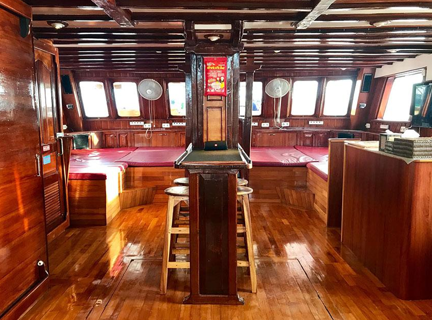 The Phinisi（フィニシ号）・船内