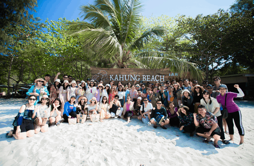 コーラル島カハンビーチはお洒落ビーチカフェがあるエリアでSNS映えに良いスポットです