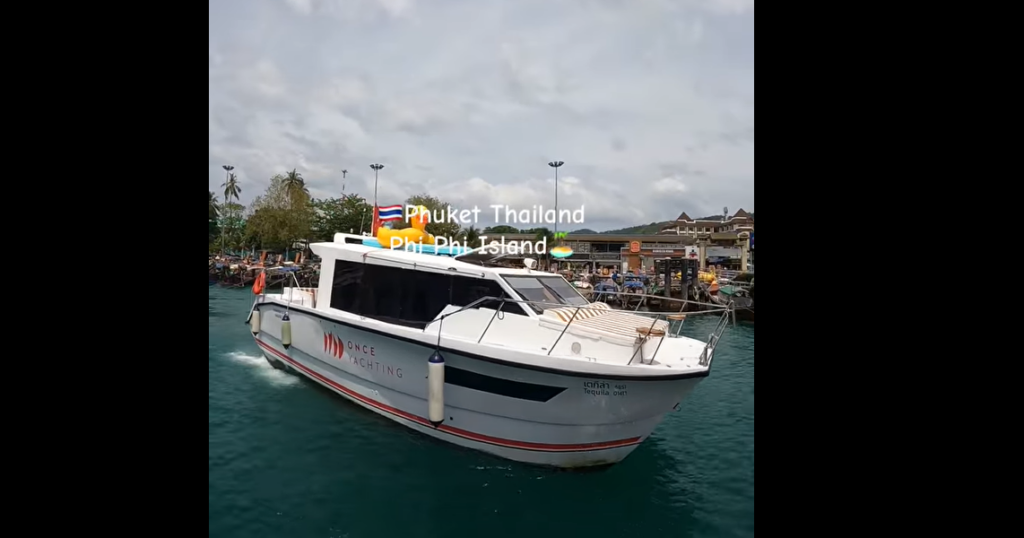 Tequila号は、プーケット発の
パワー・カタマラン（双胴船）タイプのプライベートチャーター船です。